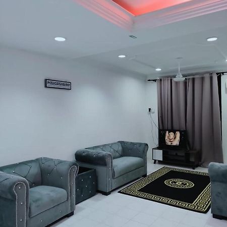 Naurah Homestay Sungai Petani Exteriör bild